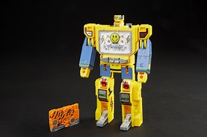 Transformers Collaborative: J.Balvin x Transformers J. Balvintron Official Reveal, Price & Details
