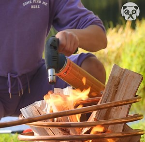 Amazingly Turning Bath Tub Into A Hot Tub! | Hungry Panda