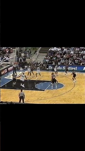 🔥 Dale Davis Dunks Over Shaq