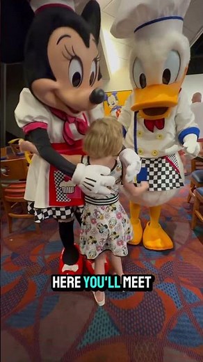 Love it or hate it? CHEF MICKEY’s at DISNEY WORLD—here’s our take! #disneyworld #disneydining