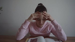 女孩 笔记本 学生 - Free video on Pixabay