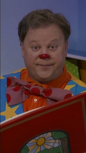 Mr Tumble wants to read you a pirate story 🏴‍☠️ | Mr Tumble and Friends #shorts #ytshorts