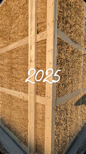 Building Integrity on Instagram: "Our 2025 in review: - Completed and Finished out of our first project! - Fabricated panels for three more projects - Actively working with New Frameworks and Rare Forms to develop a legal structure for the Seed Collaborative, enabling this building method to be shared more broadly - Panelized over 500 bales of straw! - Made in-person and online presentations to groups interested in eco-building - Made lots of great connections with Instagram followers like you! 