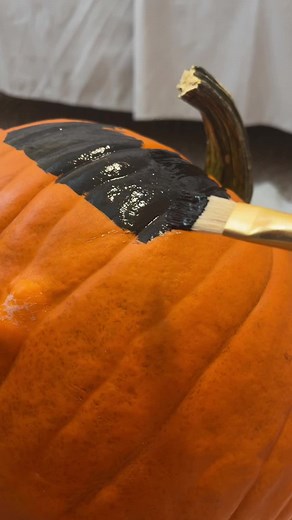 Drake Halloween Pumpkin Painting Contest