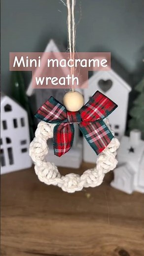 DIY mini macrame wreath tutorial l easy christmas ornament pattern | DIY macrame tutorial