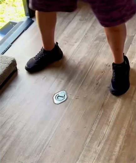 RV Consumer Reports Loud Floor Squeak