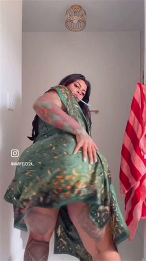 #fyp #twerking #twerk #booty #dance #twerkqueen #shortskirt #stockings #miniskirtlover #miniskirts