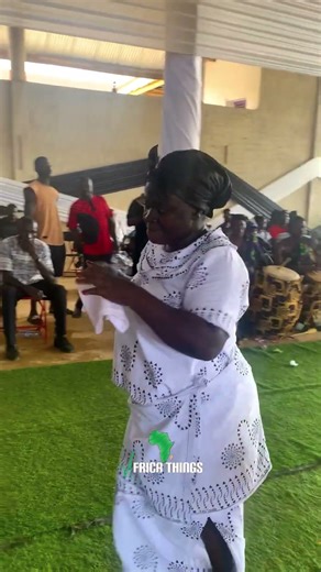 Widower Mourns Deeply at Husband’s Funeral in Ghana 💔🇬🇭 | Emotional Farewell #Shorts