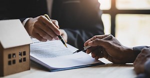 Estate Agent Faces €10,000 Fine for Misusing Client Deposit – Archyde