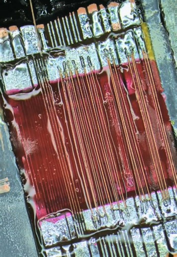 Jumping Wires to Repair iPhone Screen Flex Cable