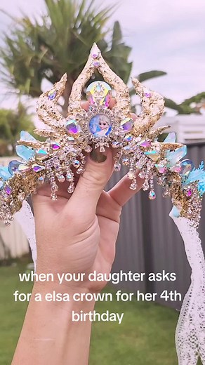 DIY Elsa Crown for Your Child's Birthday Celebration