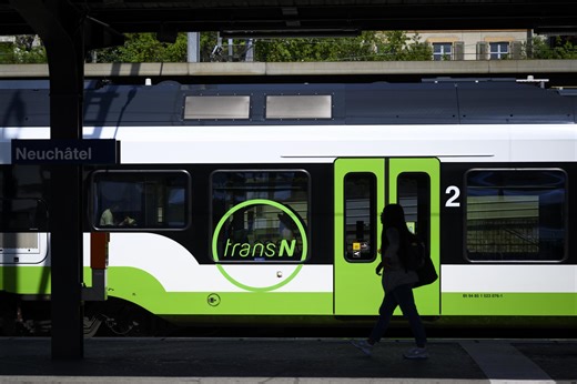 Le canton de Neuchâtel envisage un abonnement illimité pour ses transports publics à 16 francs par mois | RTS