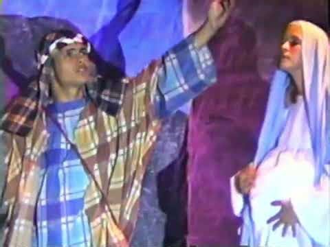 O MENINO JESUS E A MANJEDOURA.