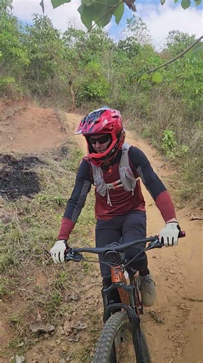 NEW LINE VS OPTION #shortsfeed #shortvideo #shorts #mtb #newbie #emtblife #emtb