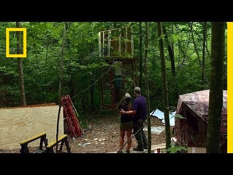Bugged Out Tree House | Doomsday Preppers