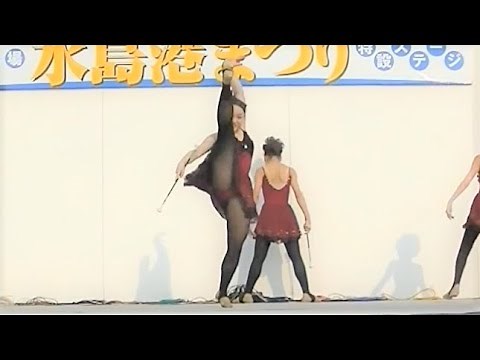 女子高生バトン部 すごい足上げ ハイキック high school girl cheer dance amazing highkick