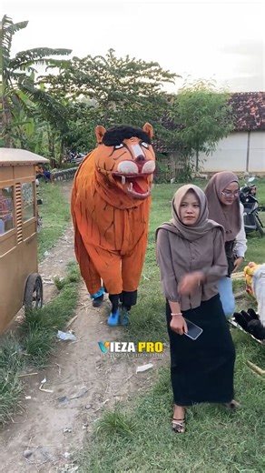 Detik detik kemunculan para Satokewan macan dan lainnya