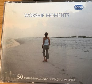 Worship Moments - 50 Instrumental Songs Of Peaceful Worship (Fat Box, CD)