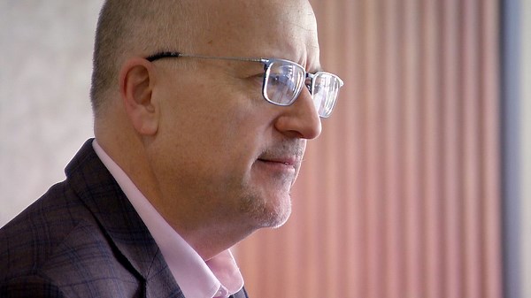 Winnipeg councillors move to limit Russ Wyatt's roles after charges