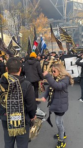 The 3252 walk in to LUMEN FIELD! | Area Sports Network