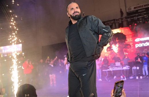 Drake announces tour in Australia