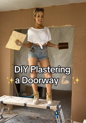 DIY Plastering a Doorway ✅| Bonding & Skimming a Knocked-Through Wall Watch me plaster my new doorway - This is the first time plastering in my own house! 😬🤩 Let’s just say I’m glad I’ll be getting a new floor 🤣 I had to work quickly as it was bigger than the walls that I've been practicing on but I'm feeling pretty proud of myself! Let me know what you think! Any advice and tips are always welcome! #PlasteringJourney #DIYPlaster #DoorwayMakeover #BondingWall #GlowUpProject #DotAndDab #Plaste