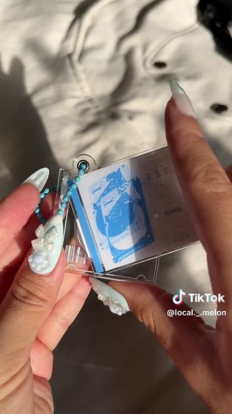 #asmr wave to earth keychain 💖