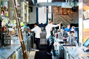 "Svi pričaju o kuvarima i kelnerima, a gde smo mi?" Rade za najmanju platu, iznesu posao ali i obole