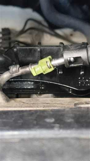 how to open and fit fuel pipe #automobile #automobile #handpumpautomationmotorfixing #pipetap #diy