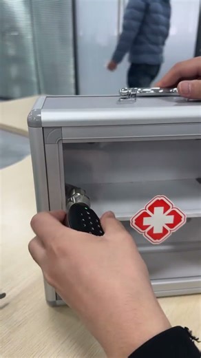 A smart key that can manage 10,000 locks, solving the hassle of having too many keys#smartlock