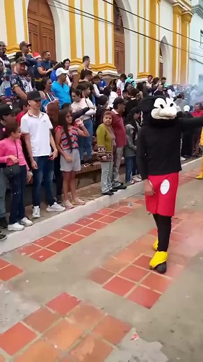 MICKEY DE TEMU 🔥🔥 #humor #risa #gracioso #muygracioso #divertido #mickeymouse
