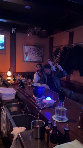 Bar Balk 森社長様 明日香ママ様 昨夜は、誕生祝いをたくさんありがとうございました。 カラオケ、コカボム大会🤣 いつも優しくして頂き、本当にありがとうございます😭 麻生 明日香ママのお店 ↓ 広島市中区銀山町11-25 第一ダイヤモンドビル2階 MA Mao Apopo #広島カラオケスナック #一人飲み大歓迎 #大人のお店 #怪談バー #広島市中区薬研堀