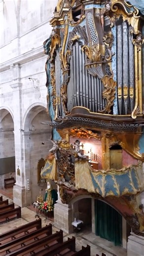 49K views · 1.7K reactions | These Spanish Trumpets are CRAZY! Just rediscovered this video on my phone  #organ #organist #music #organistsofinstagram #organist #organista #orgel #spain #españa #mallorca #church #churchmedia #churchmusic #kirche #kirchenmusik #kirchenmusiker | Paul Fey - Organist & Composer | Facebook