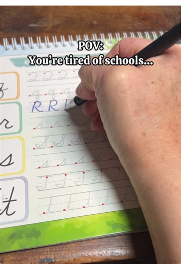 These are a perfect way to teach kids how to write cursive! #handwriting #cursive #cursivewriting #cursiveworkbook #handwritingbooks