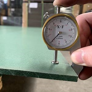 [Hot Item] High Moisture Resistant Green Color Waterproof MDF/Hmr MDF Board