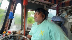 Shubham Ko Hotel Ka Testi Khana Pasand Aaya 😁 || Indian Truck Driver life || #vlog | R Rajesh Vlogs