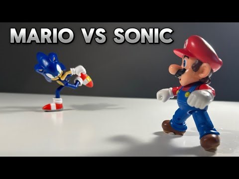 Mario VS Sonic (stop-motion fight) by SaltyStopMotions