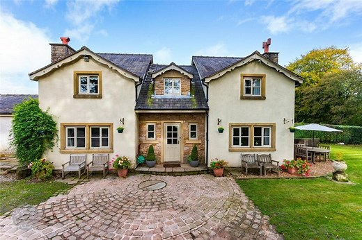 Hidden gem cottage is Rightmove's most expensive Chorley property - take a tour