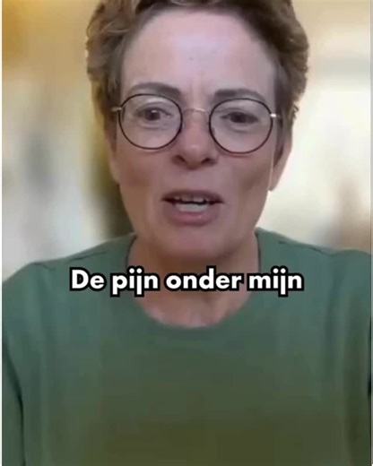 Hallux valgus? Je kunt er echt iets aan doen! In de video deelt een deelneemster haar ervaring over de online training! dankzij de oefeningen zijn haar klachten verminderd Wil jij dit ook ervaren? Schrijf je dan nu in voor onze online training over hallux valgus. Reageer hieronder met 🦶en ik stuur je de link door. | Voetentraining