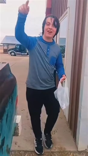 1968 Chevy C20 Truck Small Block 327 4 Speed #Chevy #c10 #truck #robertsgarage #thatonegarage | Robert's Garage