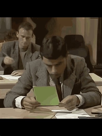 Thông minh như bạn sẽ không đi phỏng vấn với cái đầu trắng trơn #rezonaai #thongminhnhuban #ailamgame #lamgame #ai