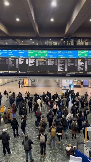 Euston train station London walk tour night