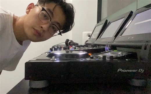 第一次用CDJ tour1 排练一下我的set