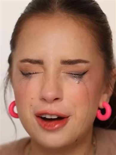 Elegant Makeup Tutorial with Denitslava