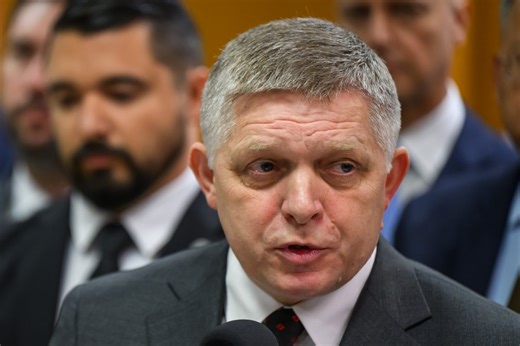 Stovky akademikov adresovali otvorený list Robertovi Ficovi a jeho vláde | TVNOVINY.sk