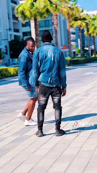 فيديوهات أنشأها 𝐇𝐄𝐀𝐕𝐄𝐍 𝐑𝐀𝐌𝐀𝐑 (@heavenramar) باستخدام Bus - Liam Voice