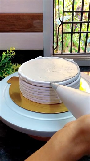 Cake icing with whipping cream #trendingshorts