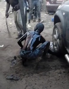 Thief Hand Got Squashed During Punishment