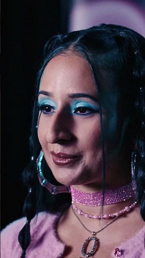 JBL x Me GlamQueen: Remix your style and make it yours using custom designs with JBL x Me.