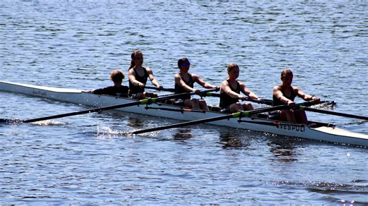 Crew: With improved teamwork and camaraderie FDR is rowing along merrily this season